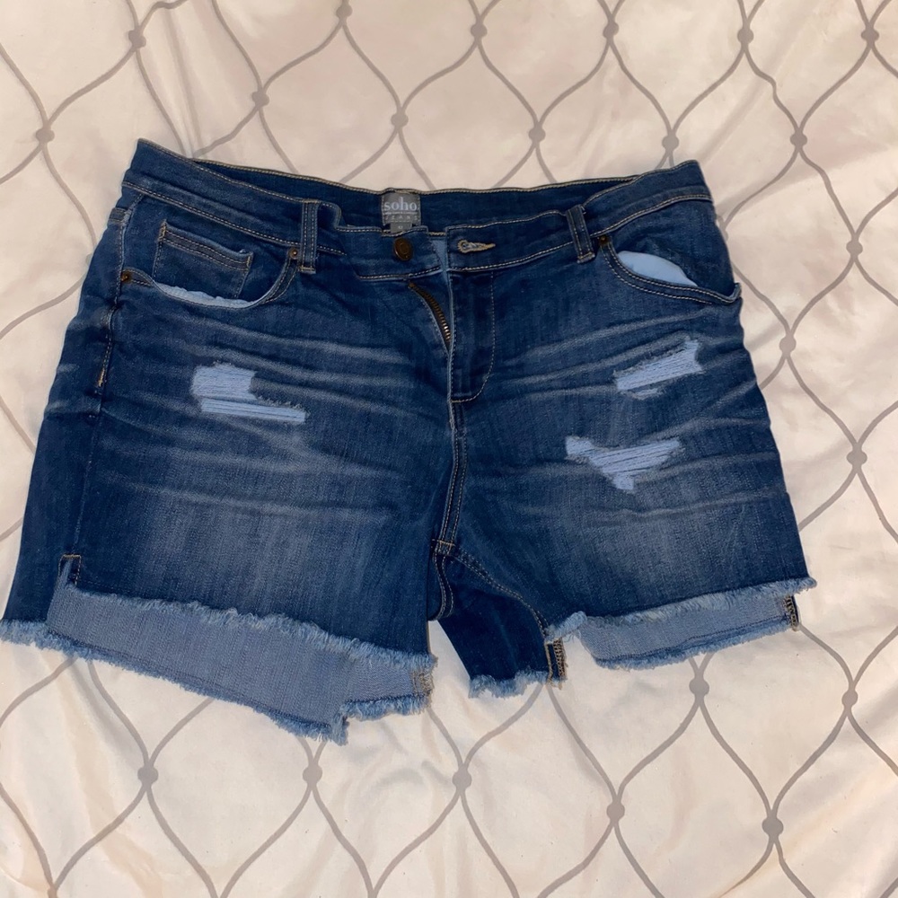 New York & Co distressed denim shorts